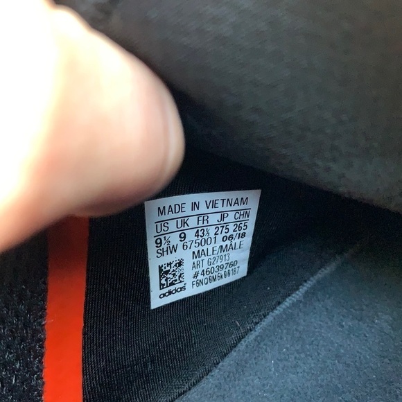 Adidas NMD Como The brand with 3 stripes shoes - Picture 4 of 12